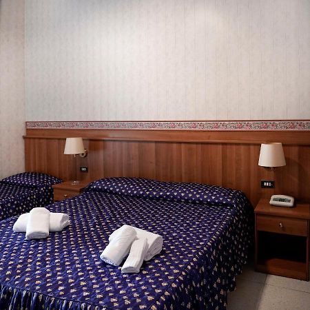 Hotel Capys Капуа Екстериор снимка