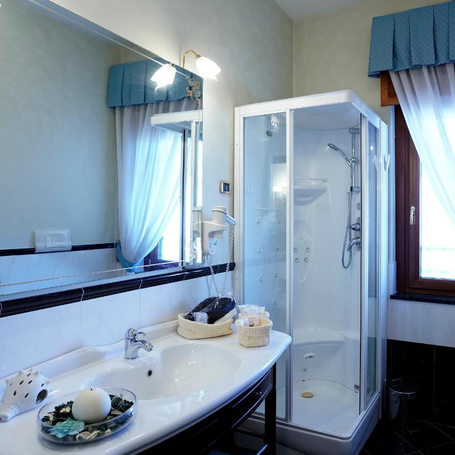 Hotel Capys Капуа Екстериор снимка