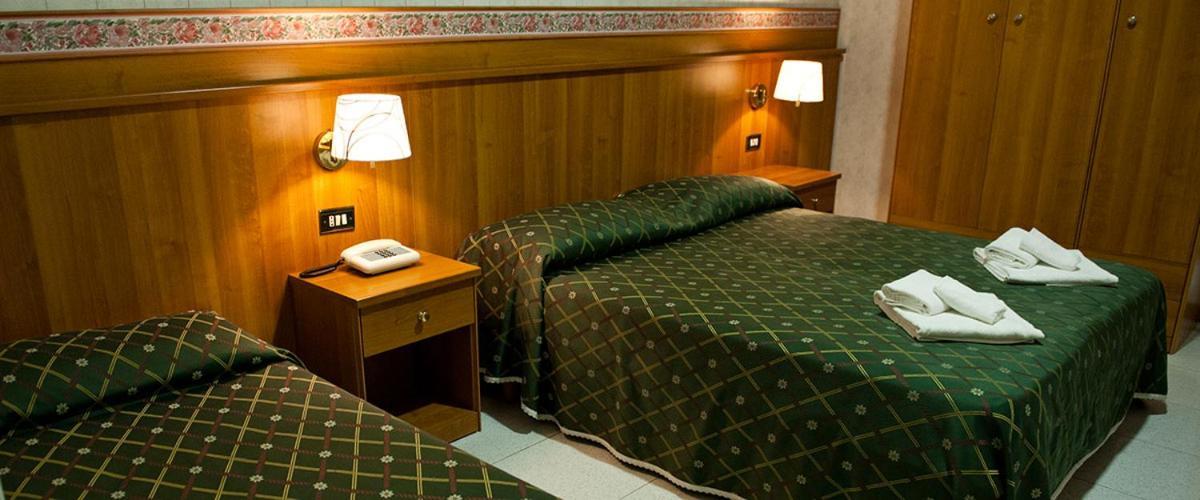 Hotel Capys Капуа Екстериор снимка